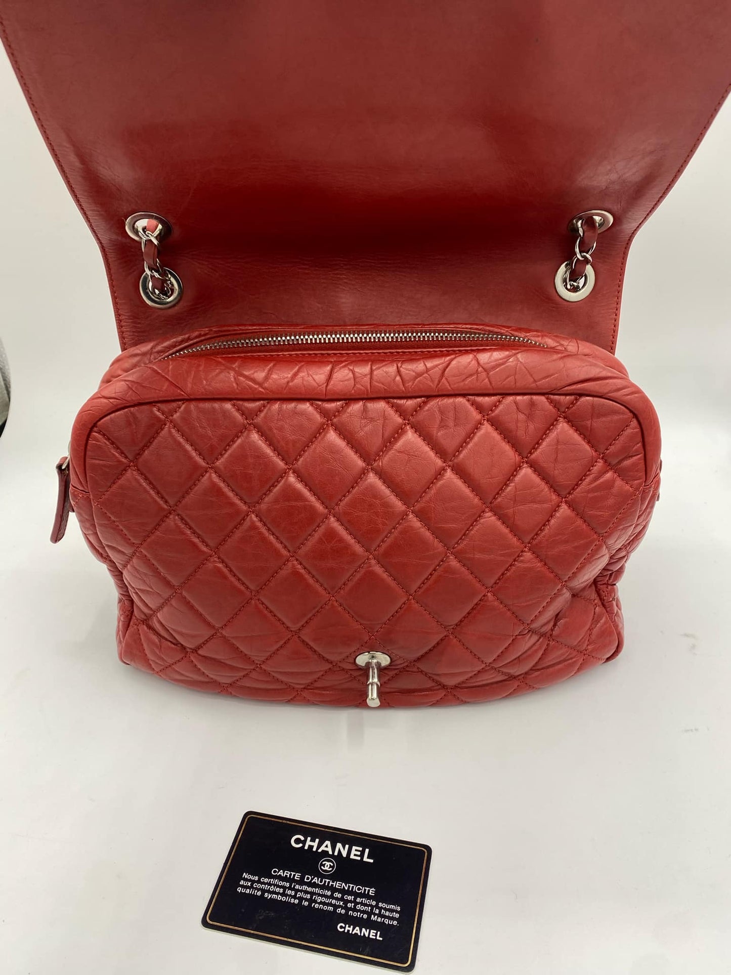 CHANEL VINTAGE FLAP BAG