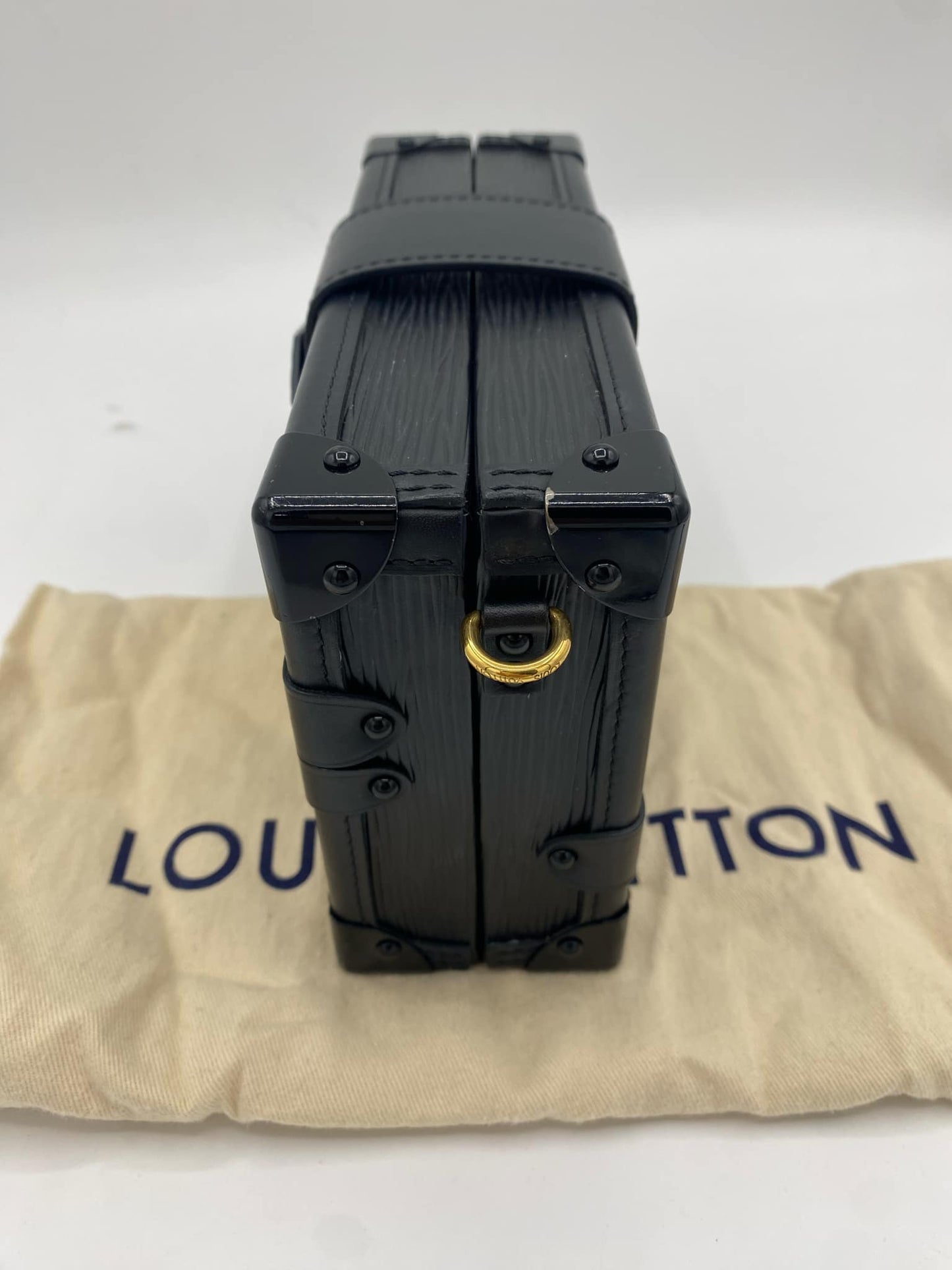 LOUIS VUITTON PETITE MALLE "EPI LEATHER"