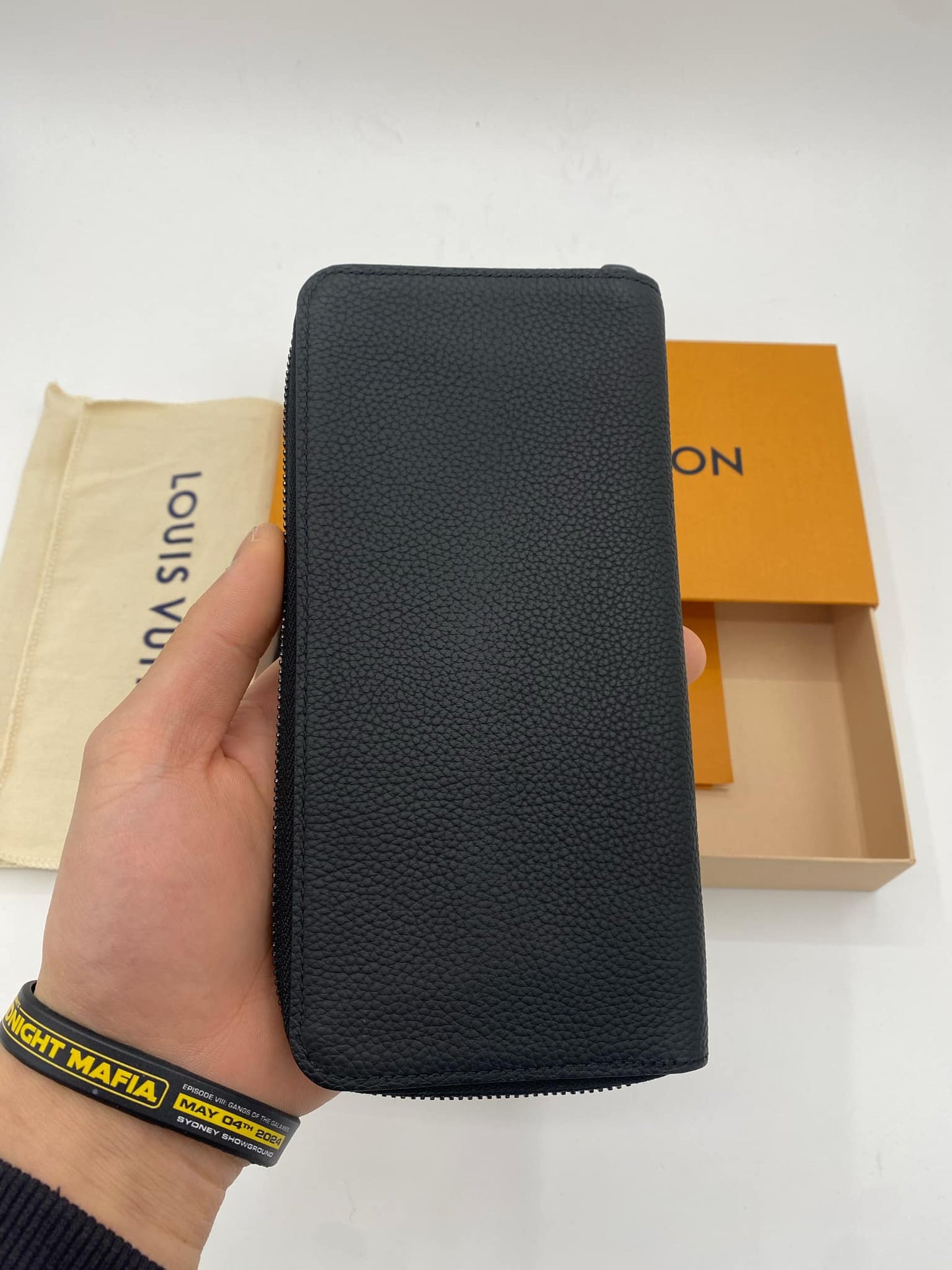 LOUIS VUITTON ZIPPY WALLET (M81743)