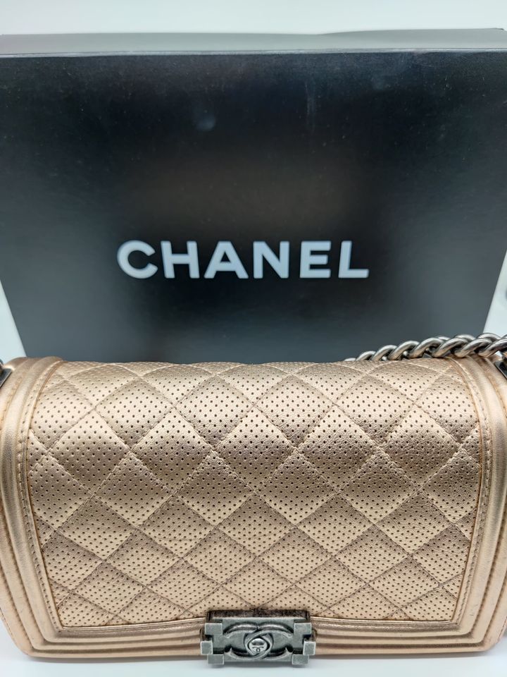 CHANEL BOY Medium Handbag CHAMPAGNE