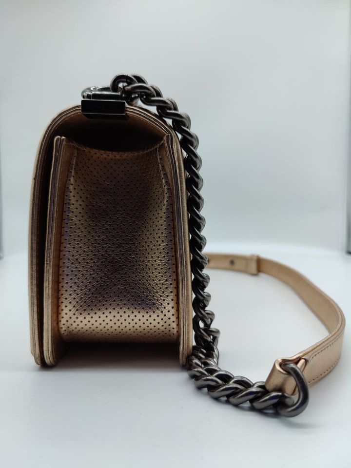 CHANEL BOY Medium Handbag CHAMPAGNE