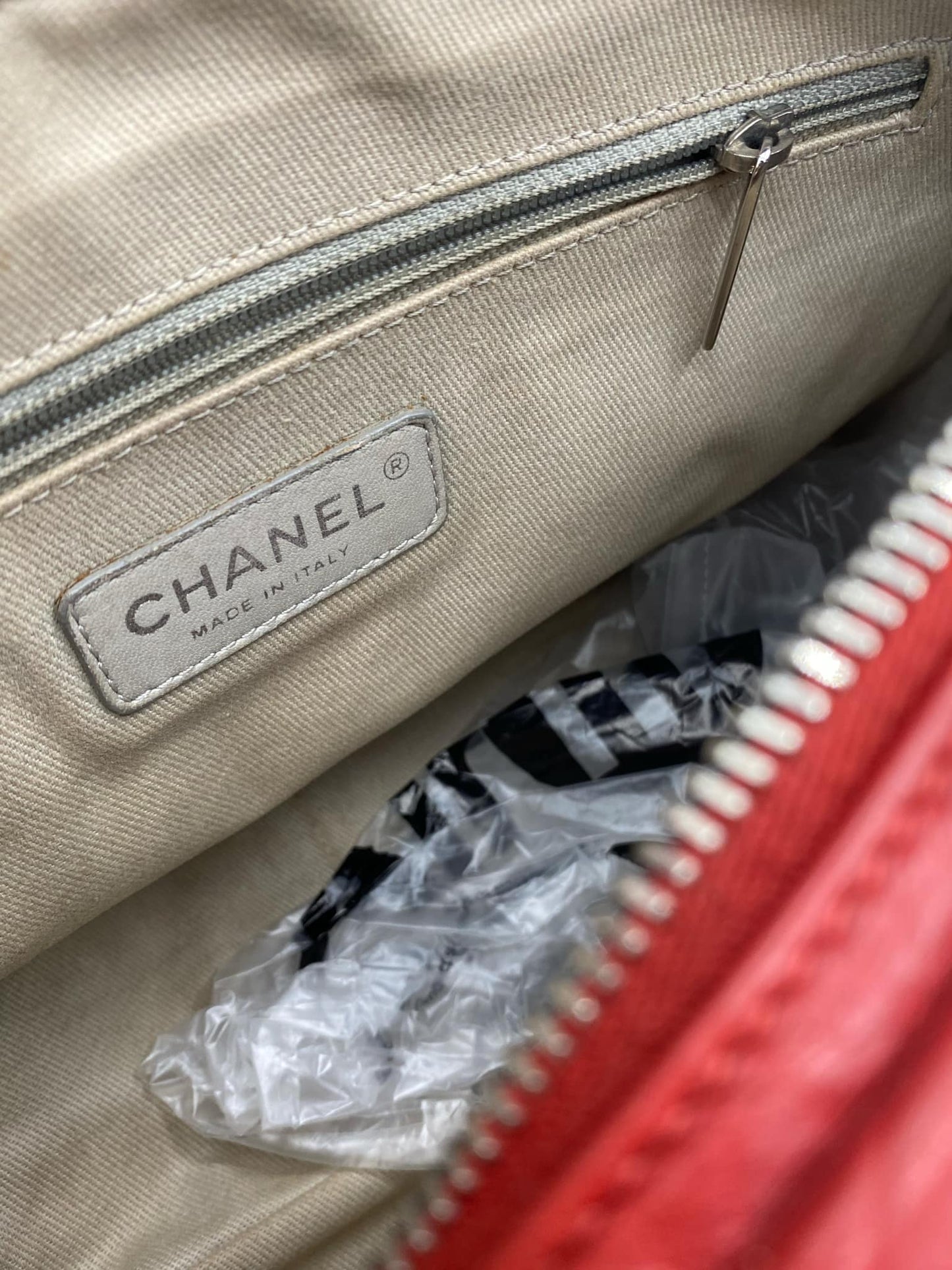 CHANEL VINTAGE FLAP BAG