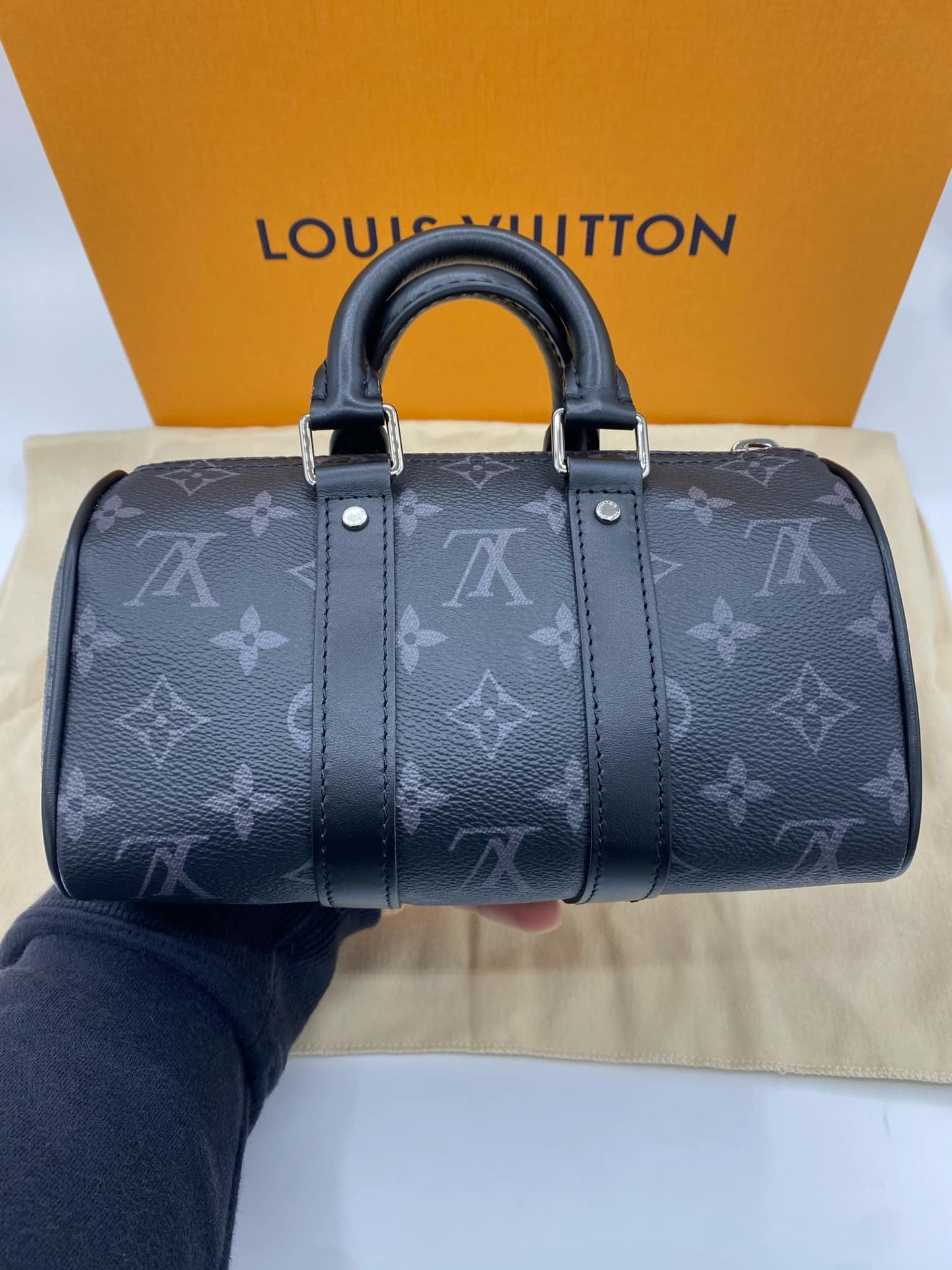 LOUIS VUITTON KEEPALL BANDOULIERE 25