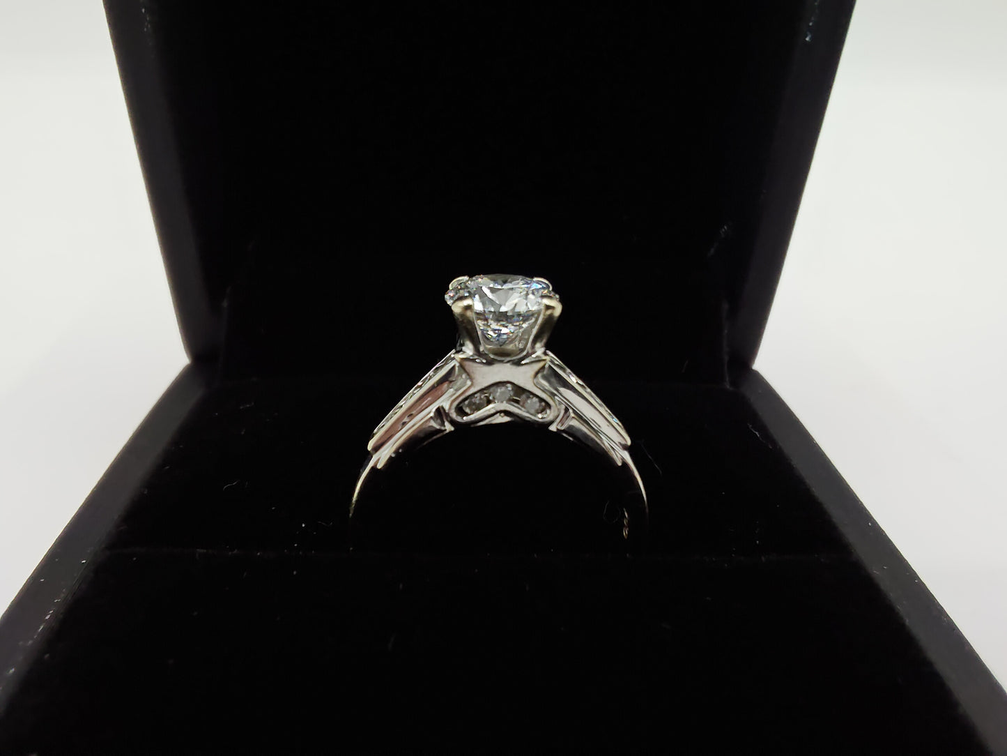 Diamond Engagement Ring 1.01 CT VVS1 D Colour GIA Certificate