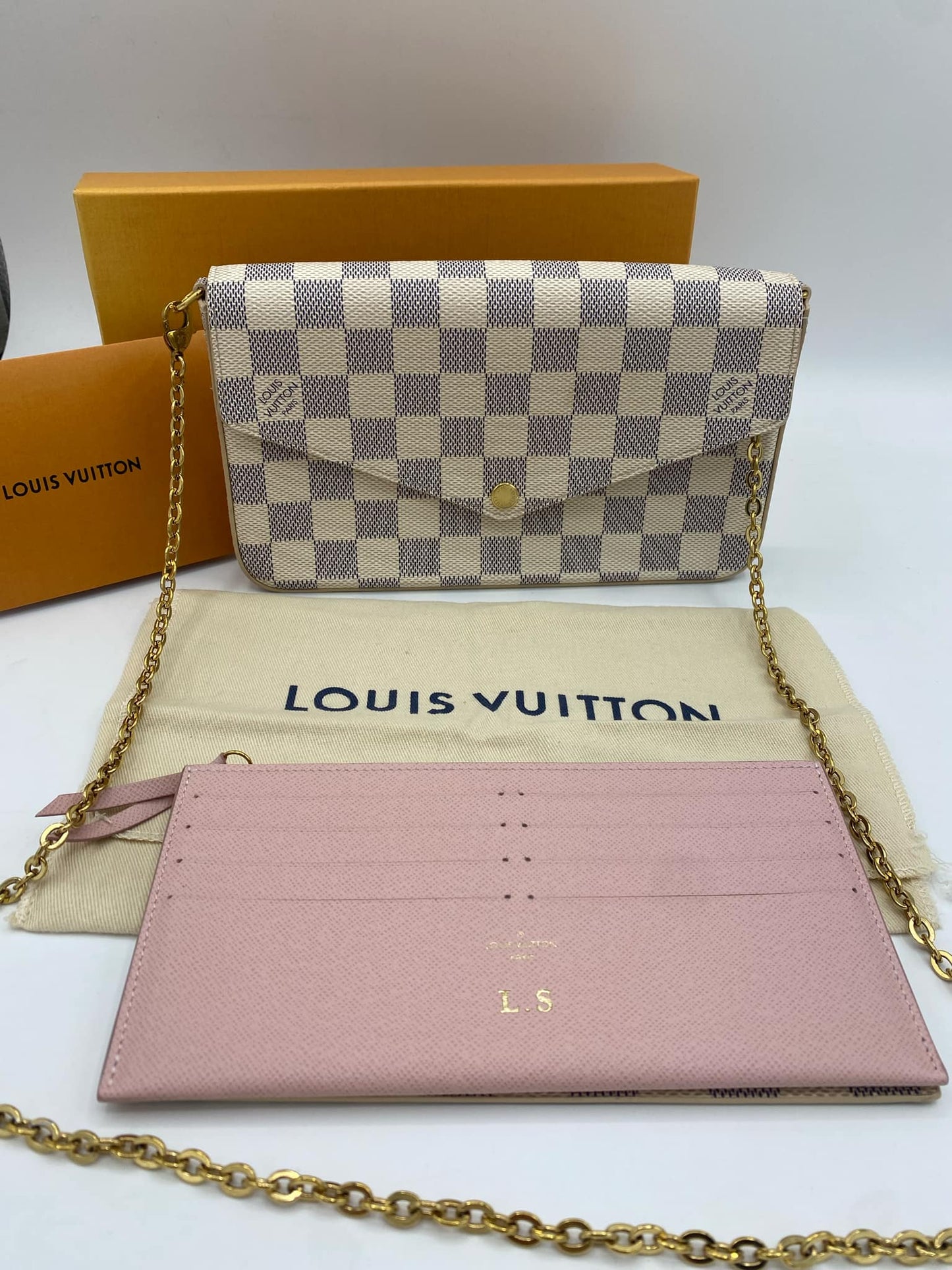 LOUIS VUITTON FELICIE POCHETTE