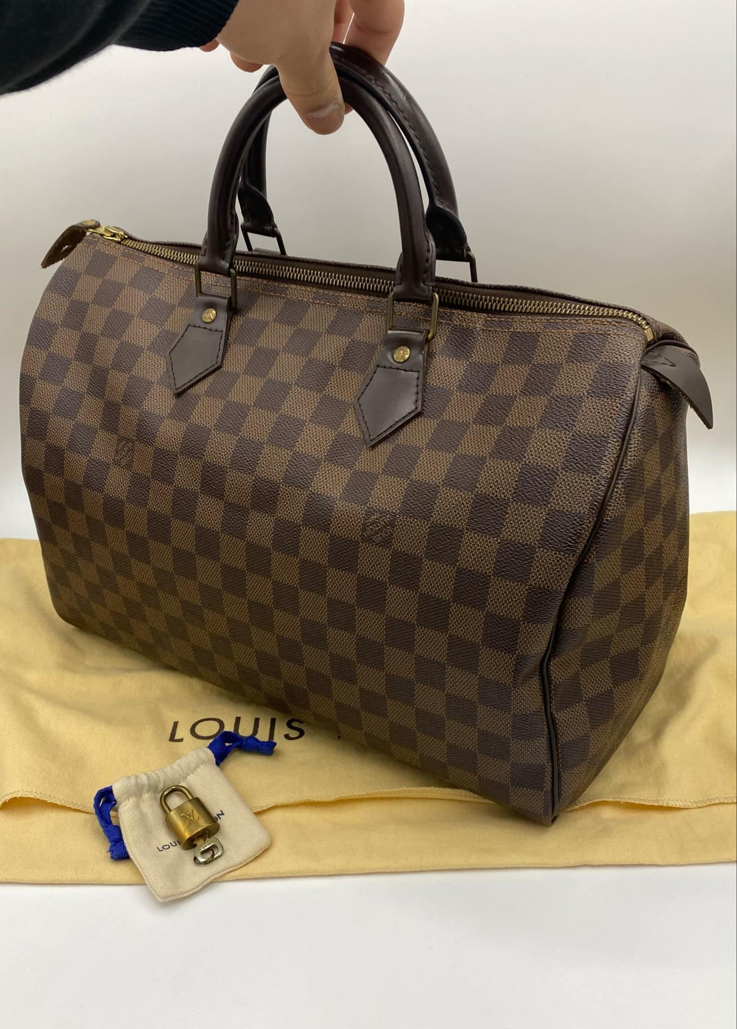 LOUIS VUITTON DAMIER SPEEDY MEDIUM