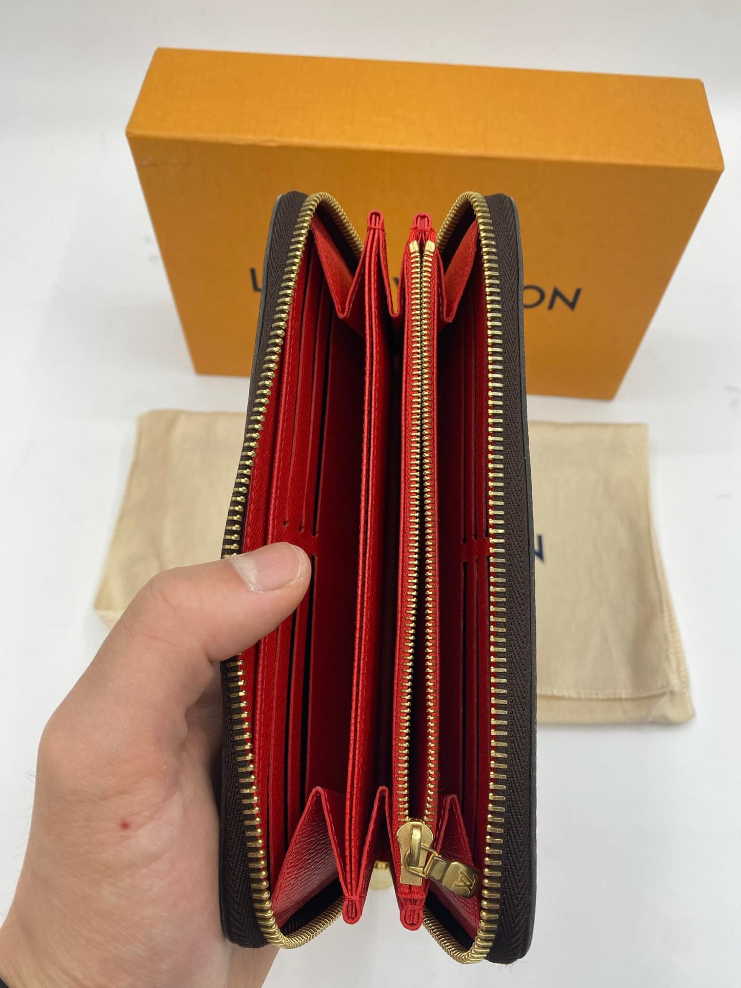 LOUIS VUITTON ZIPPY WALLET "COQUELICOT RED"