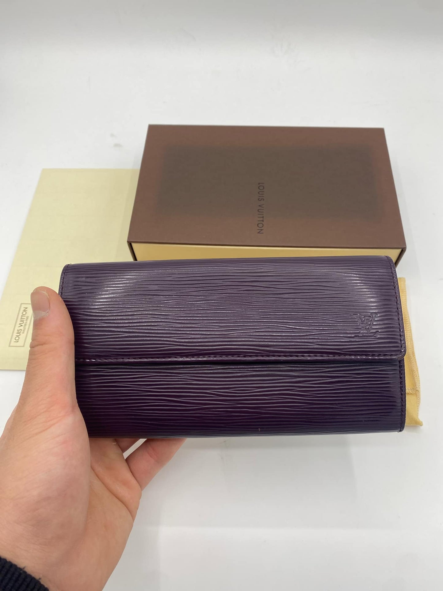 LOUIS VUITTON "PURPLE EPI LEATHER SARAH LEATHER WALLET"