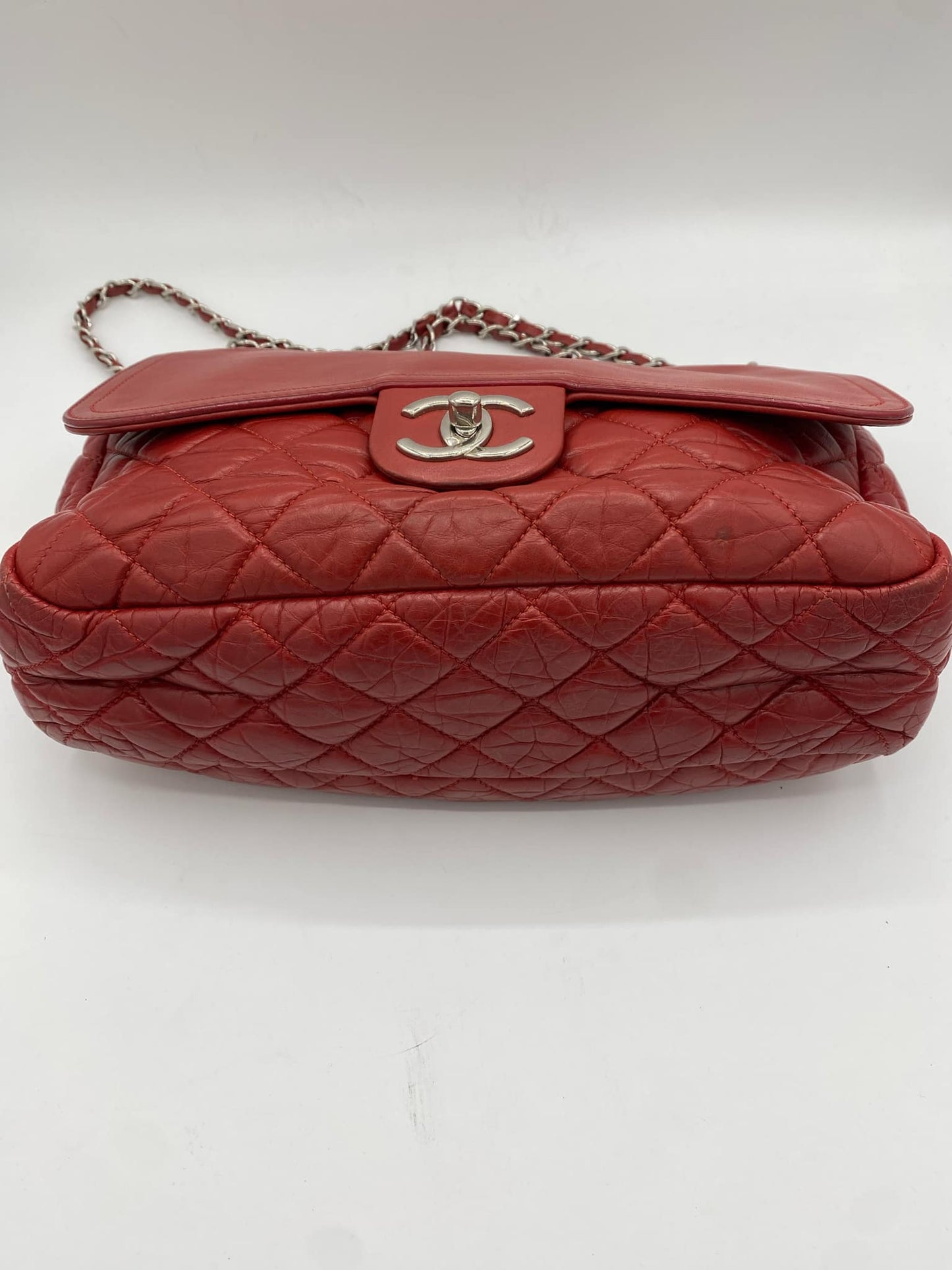 CHANEL VINTAGE FLAP BAG